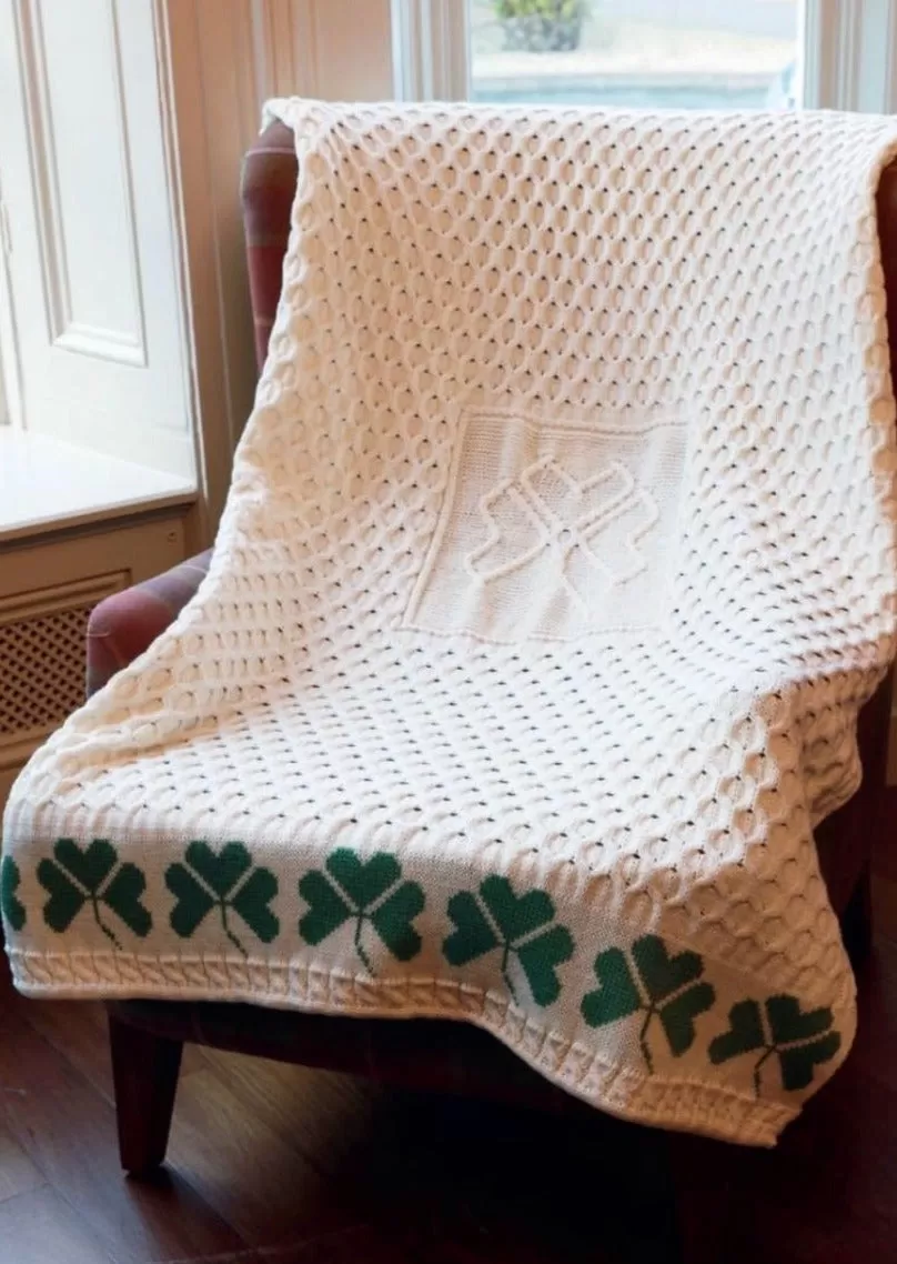 Aran Shamrock Blanket | Natural