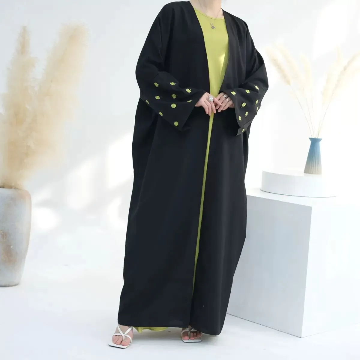 Clover Embroidery Cardigan Open Abaya Dress