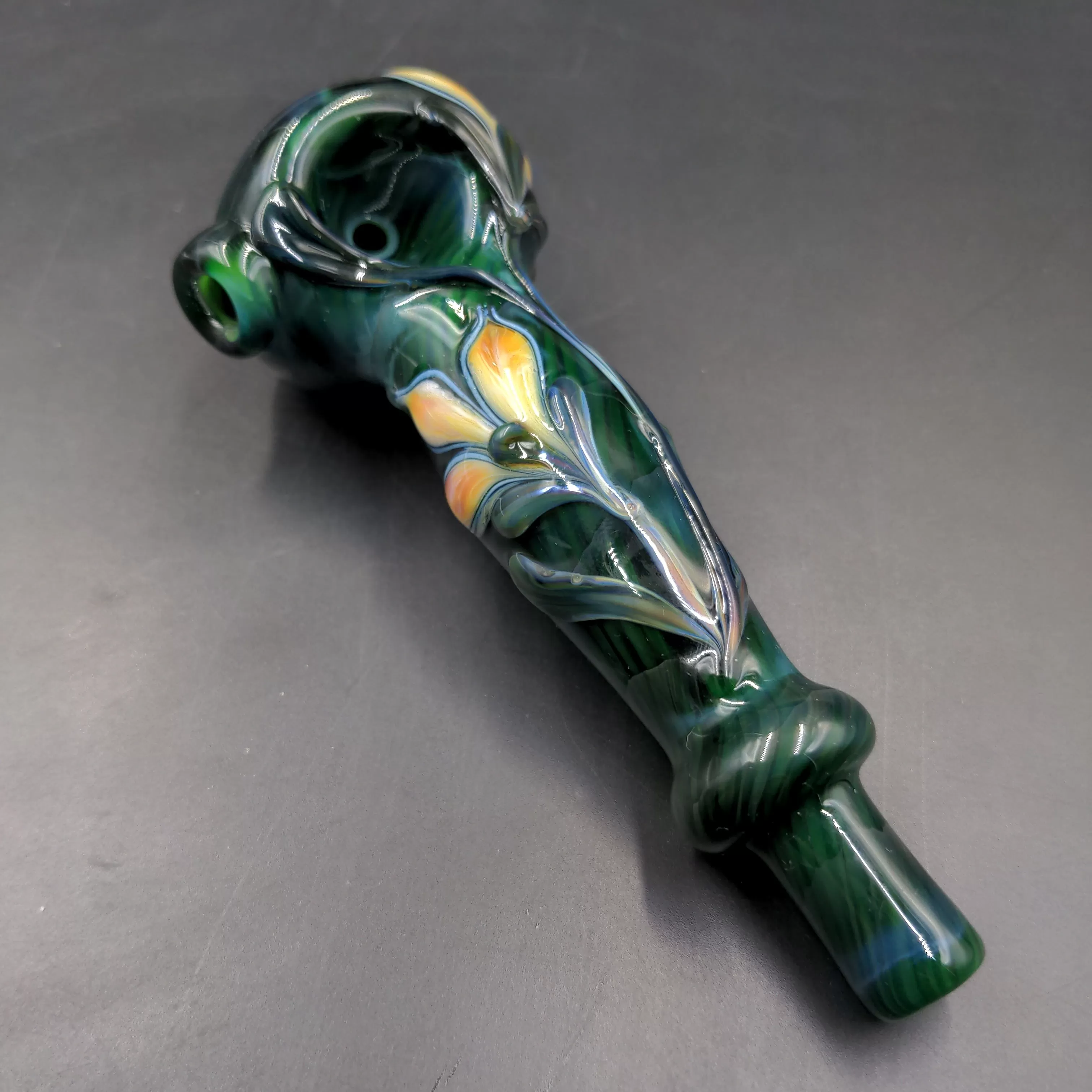 Flower Hand Pipes by Lyric