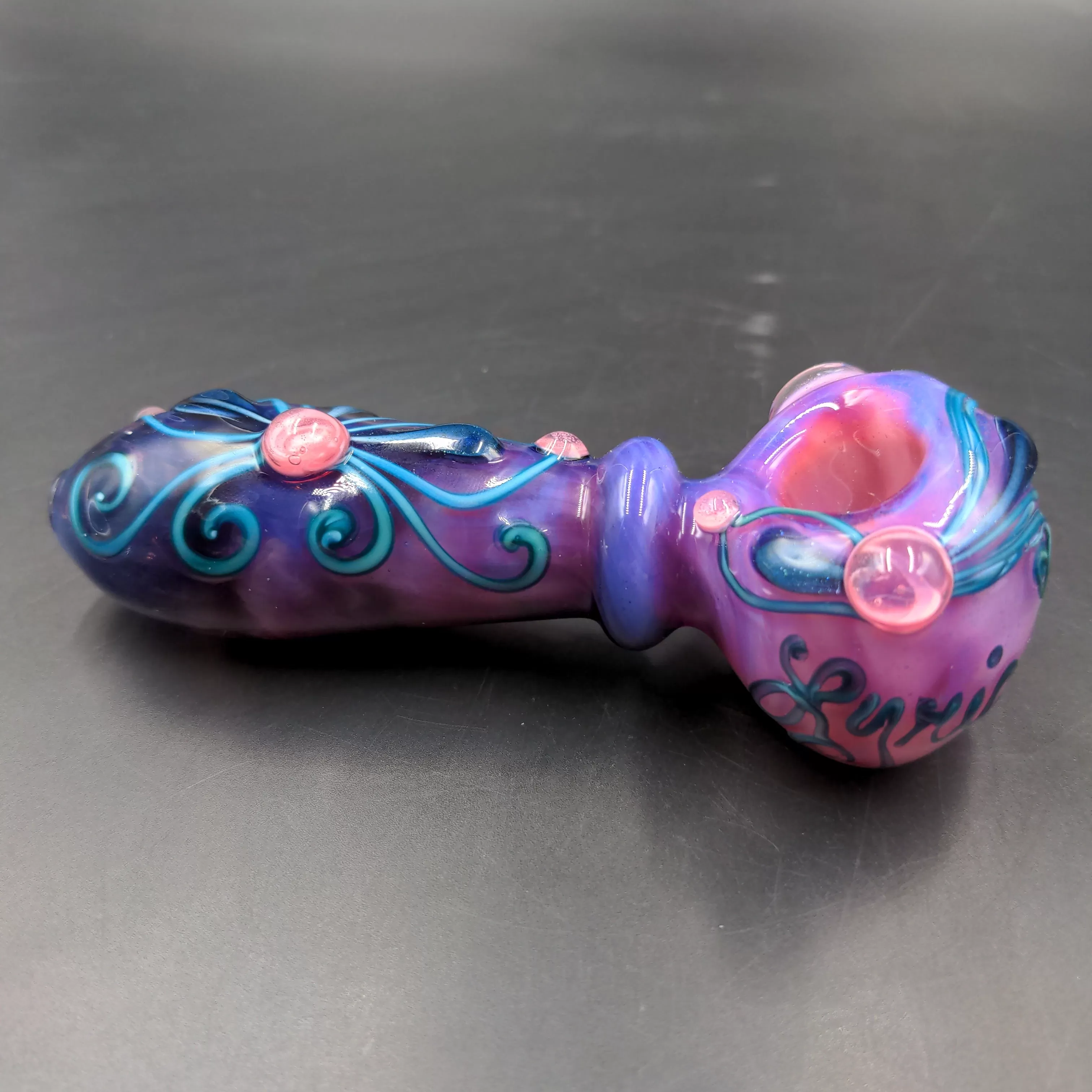 Flower Hand Pipes by Lyric