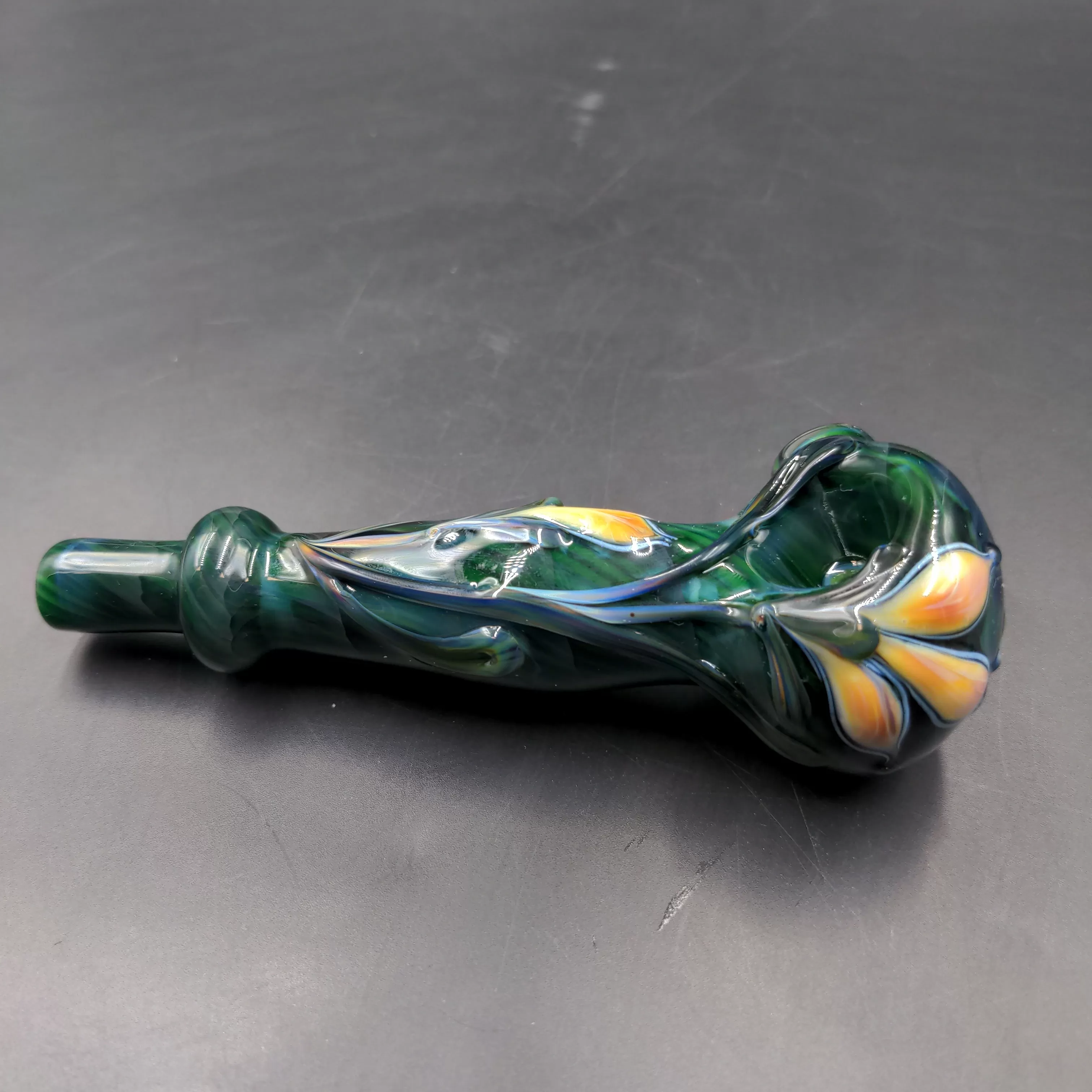 Flower Hand Pipes by Lyric