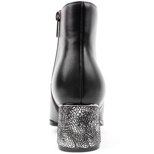 LORETTA VITALE Black Leather Boot