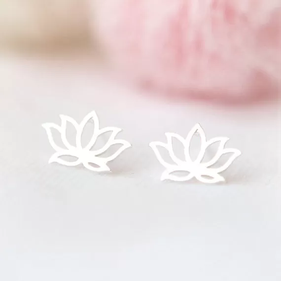 Lotus Earrings in silver