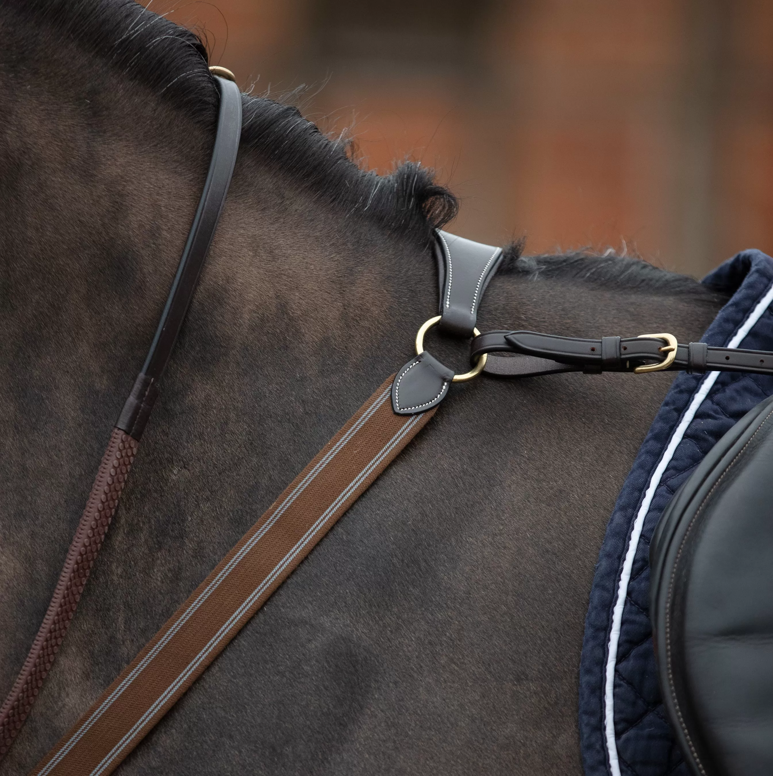 Mark Todd 3 Point Elasticated Breastplate