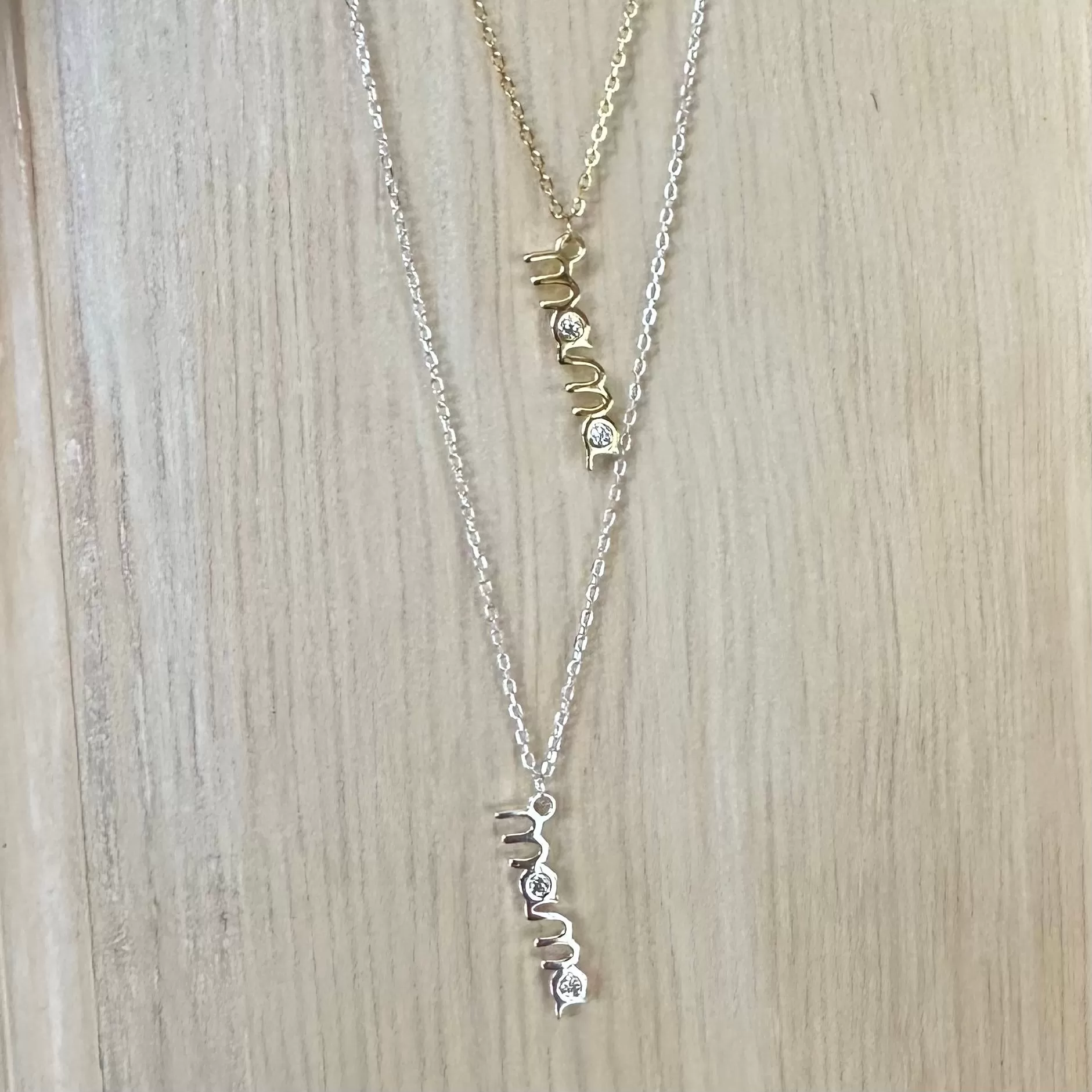 NEW Mama Necklace