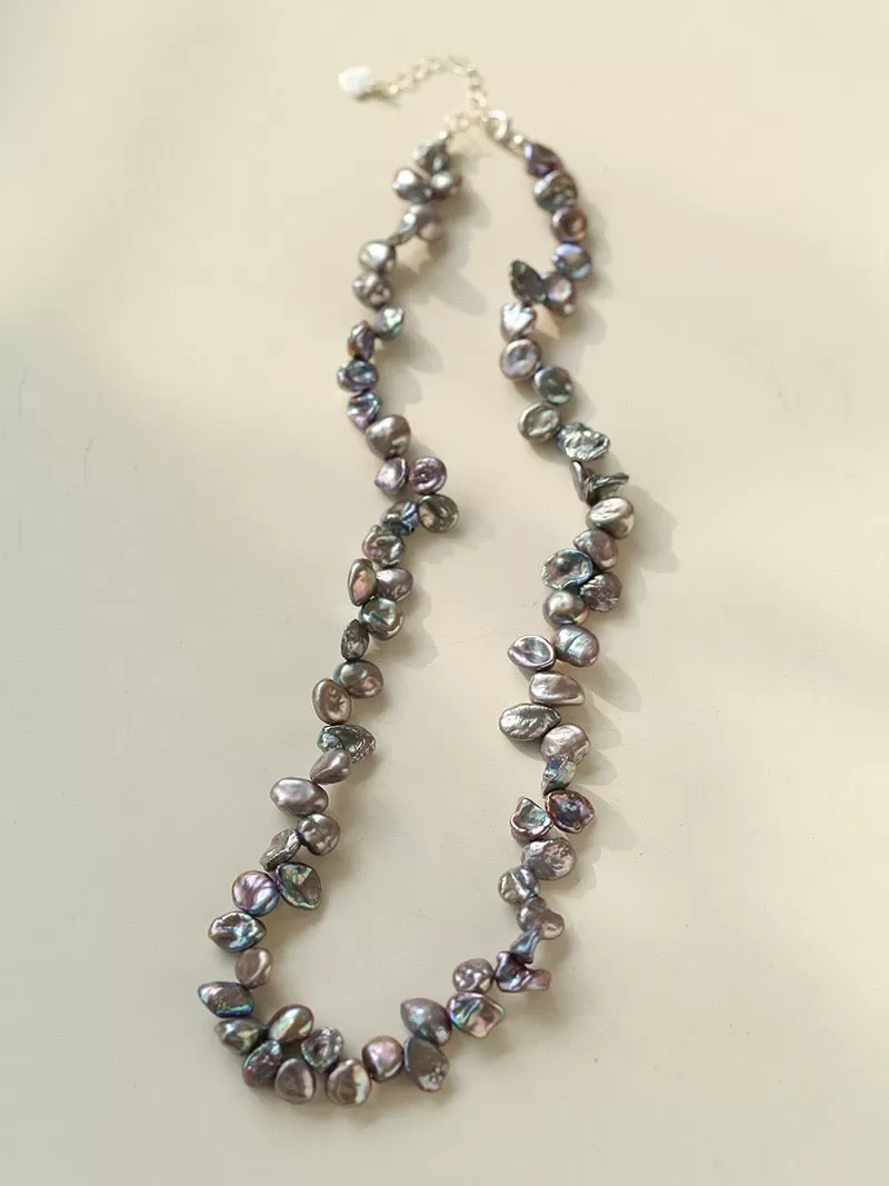 Sleek Gray Petal Pearl Necklace