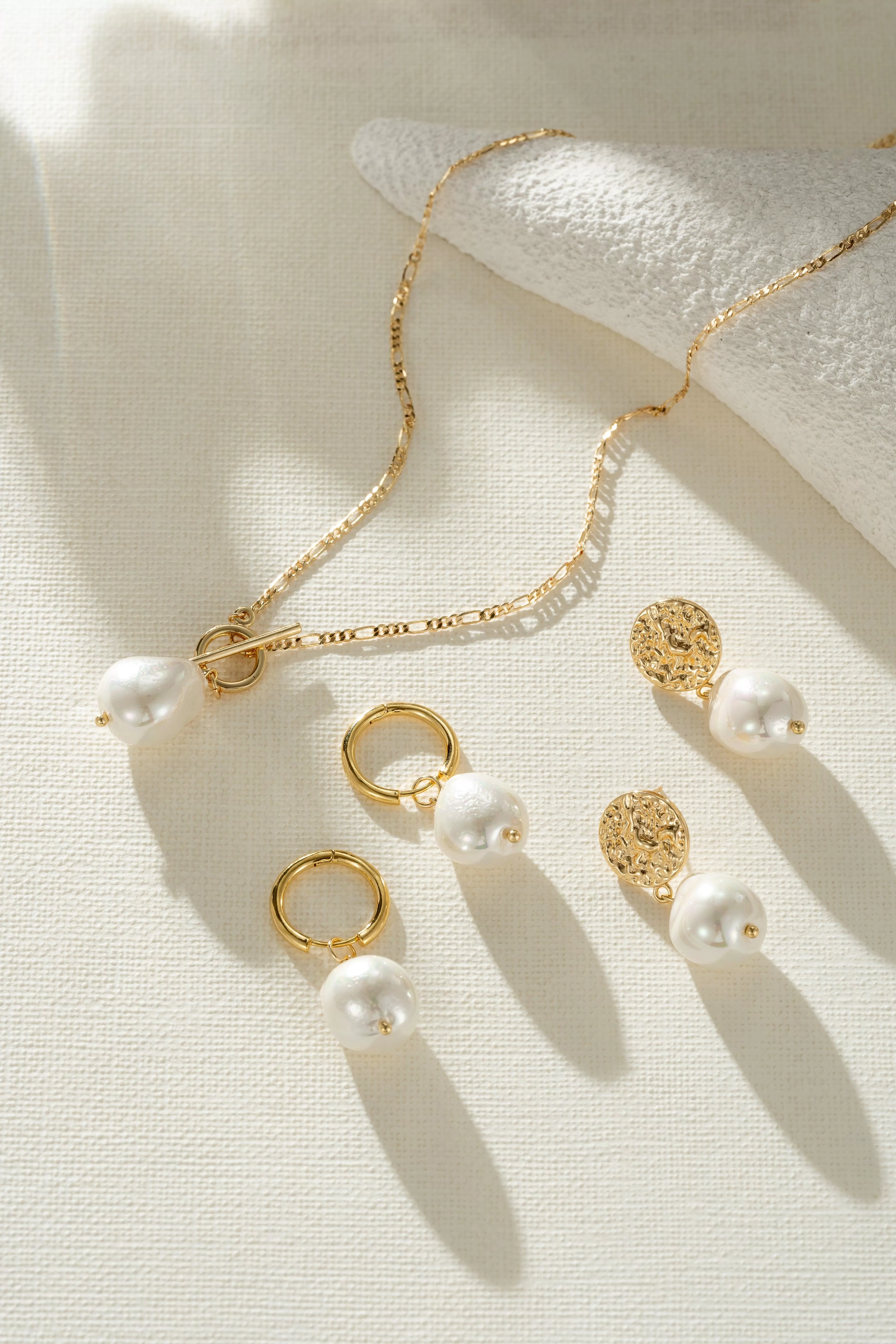 Timeless Pearl 14K Gold Necklace